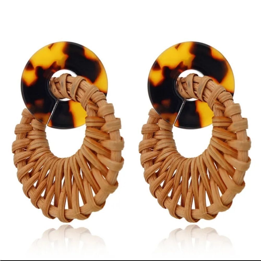 Rattan Tortoise Style Earrings | NWOT